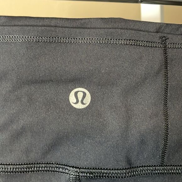 Lululemon Fast and Free Crop 23" Mesh Incognito Camo Emboss Rotated Black 4009 - Picture 5 of 7
